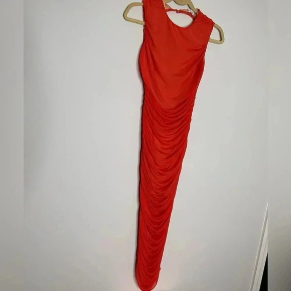 FashionNova Red Back out dress - Picture 5 of 8